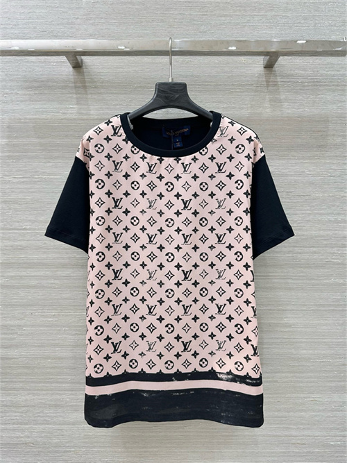 루이비통 반팔 티셔츠 L71801 2025/신상