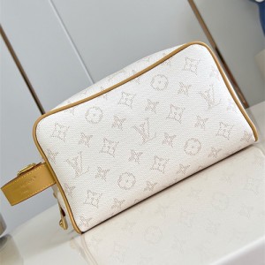 루이비통 락커 돕 키트 토일레트리 모노그램 스트랩 파우치백 M14839 2025/신상
