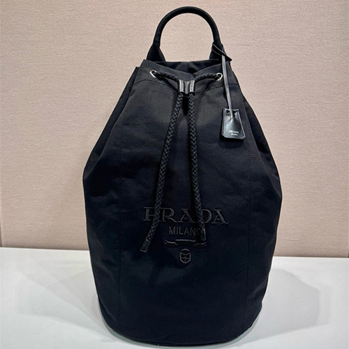프라다 드로우스트링 백팩 2VY011 2025/신상