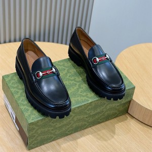 구찌 남성용 로퍼 G45439-1 2025/신상