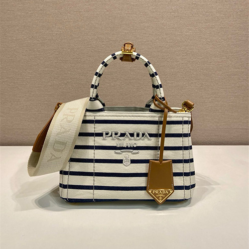 프라다 스트라이프 토트백 1BA038 2025/신상