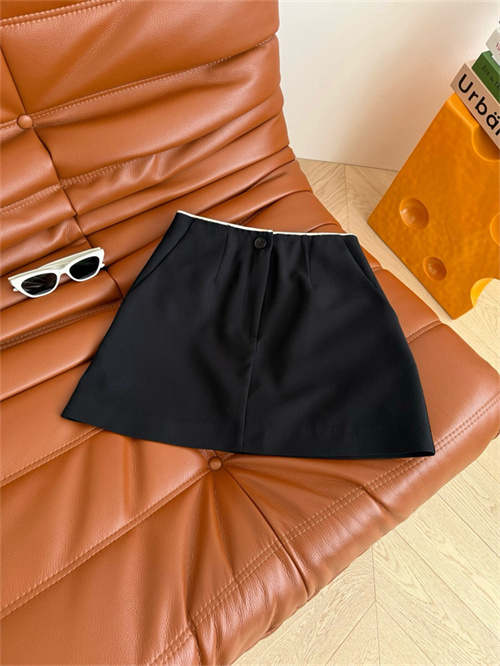 미우미우 스커트 M32406 2025/신상