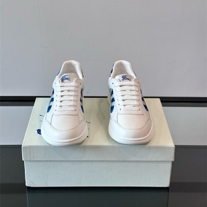 버버리 남성용 스니커즈 B68534-1 2025/신상