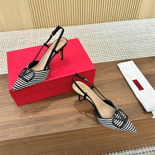 발렌티노 여성용 샌들 (굽높이7.5CM) V46664-1 2025/신상