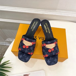 루이비통 여성용 슬리퍼 (굽높이5.5CM) L68852-1 2025/신상