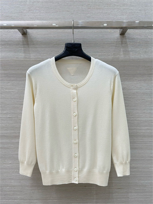 프라다 긴팔 가디건 P82806 2025/신상