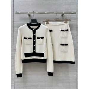 샤넬 긴팔 니트 스커트 세트 C64856 2025/신상