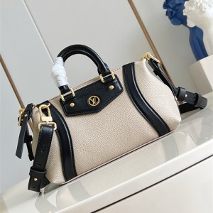 루이비통 바이커 미니 숄더백 M14623 2025/신상