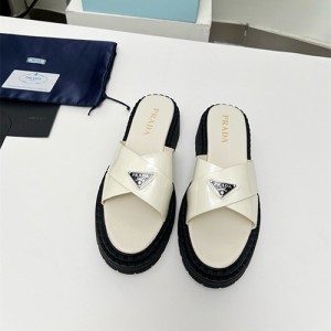 프라다 여성용 슬리퍼 P88985-2 2025/신상
