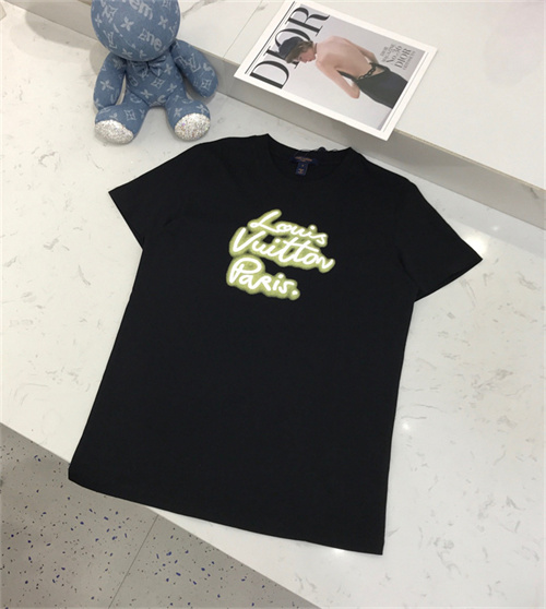 루이비통 반팔 티셔츠 L31405 2025/신상