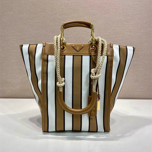 프라다 프린트 라지 토트백 1BG561 2025/신상