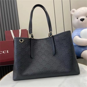 구찌 GG 엠블럼 라지 토트백 815213 2025/신상