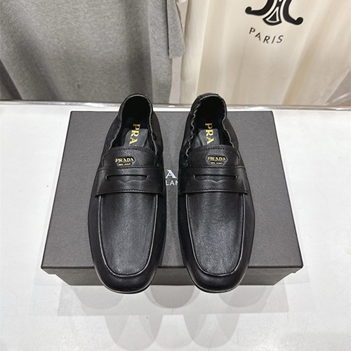 프라다 여성용 로퍼 P66743-1 2025/신상