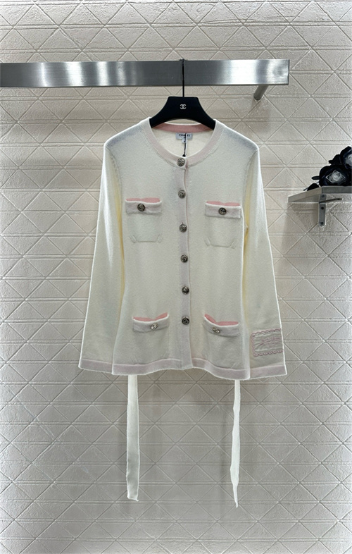 샤넬 긴팔 가디건 C52993 2025/신상