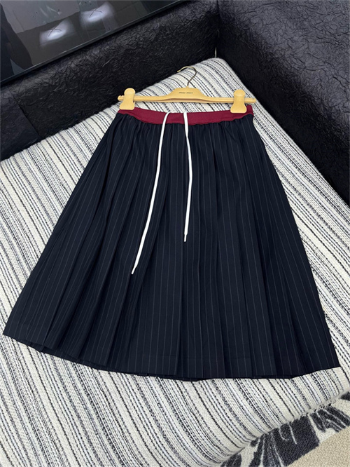 미우미우 스커트 M62402 2025/신상