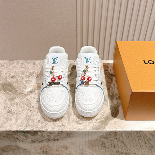 루이비통 남여공용 스니커즈 L92339-2 2025/신상