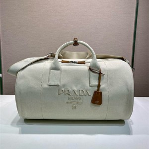 프라다 엠보스드 더플백 2VC051 2025/신상