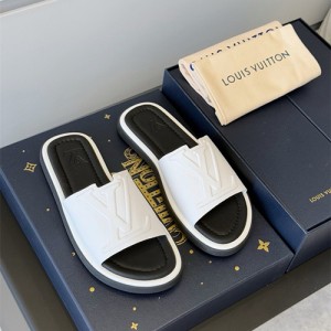 루이비통 남성용 슬리퍼 L50445-1 2025/신상