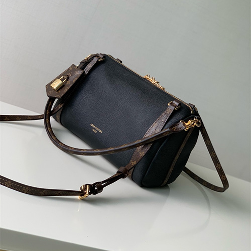 루이비통 익스프레스 숄더백 PM M26039 2025/신상