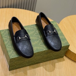 구찌 남성용 로퍼 G55430-2 2025/신상