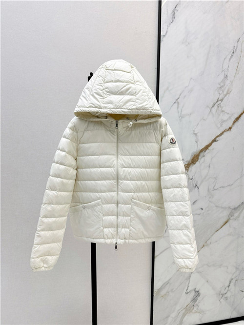 몽클레어 후드 패딩 자켓 (충전재-거위털) M74905 2025/신상