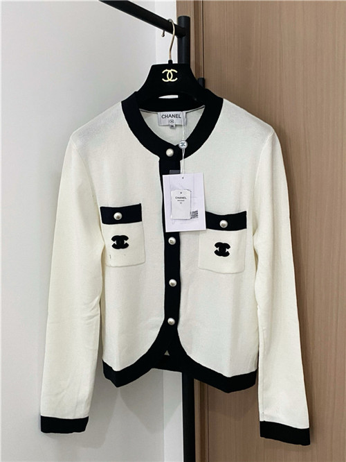 샤넬 긴팔 가디건 C52804 2025/신상