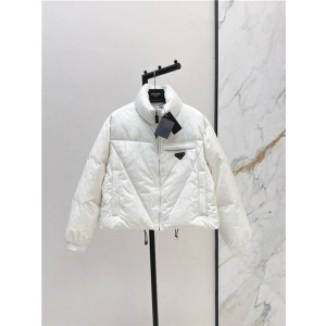 프라다 패딩 자켓 (충전재-거위털) P65906 2025/신상