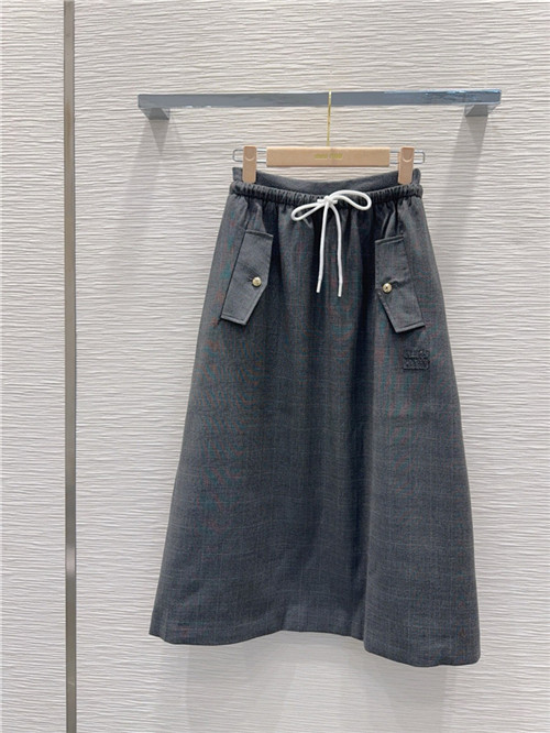 미우미우 스커트 M32995 2025/신상