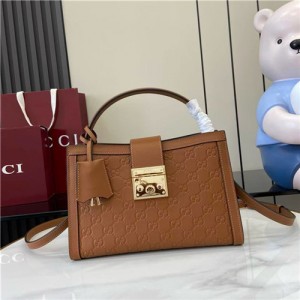 구찌 패드락 탑 핸들백 ‎838992 2025/신상