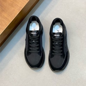 프라다 남성용 스니커즈 P97029-2 2025/신상