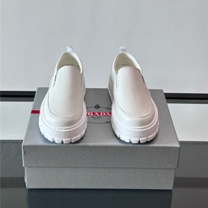 프라다 남성용 스니커즈 P99809-1 2025/신상