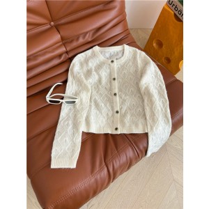 샤넬 긴팔 가디건 C72604 2025/신상