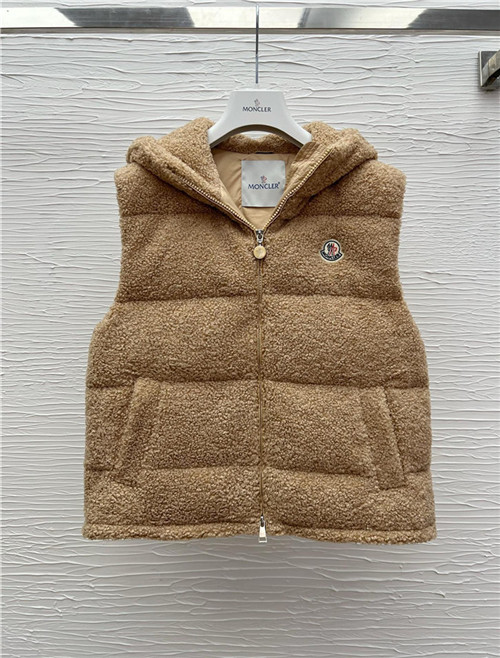 몽클레어 후드 패딩 조끼 (충전재-오리털) M74705 2025/신상