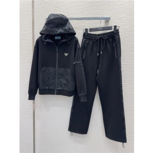 프라다 후드 트레이닝 세트 P64401 2025/신상