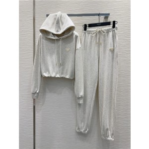 프라다 후드 트레이닝 세트 P63901 2025/신상