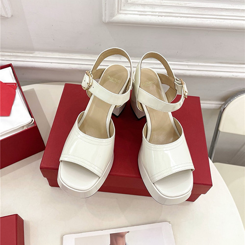 발렌티노 여성용 샌들 (굽높이9CM) V45664-2 2025/신상