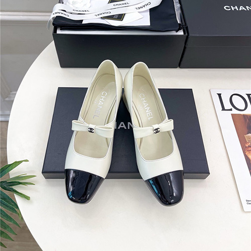 샤넬 여성용 구두 (굽높이5CM) C54386-2 2024/신상