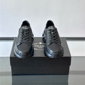 프라다 남성용 스니커즈 P99839-1 2025/신상