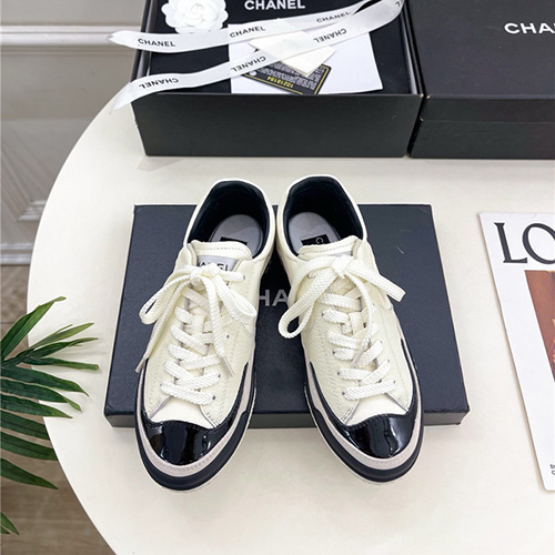 샤넬 여성용 스니커즈 C53089-2 2025/신상