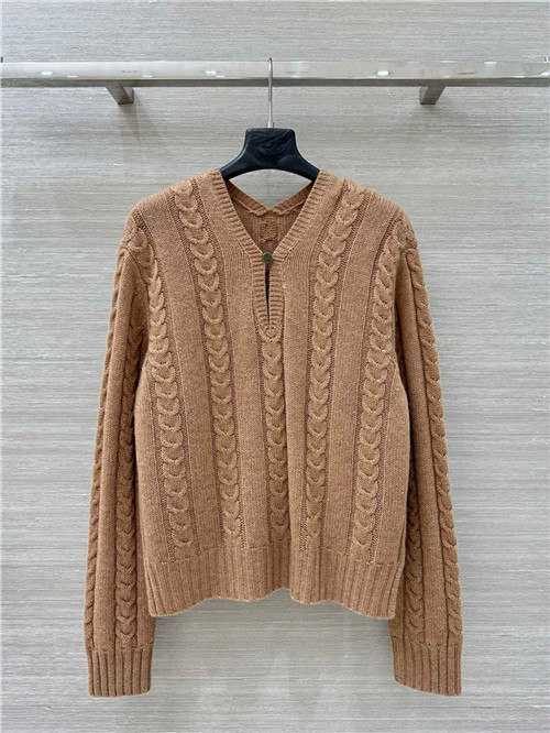 로에베 캐시미어 긴팔 니트 L63995 2025/신상