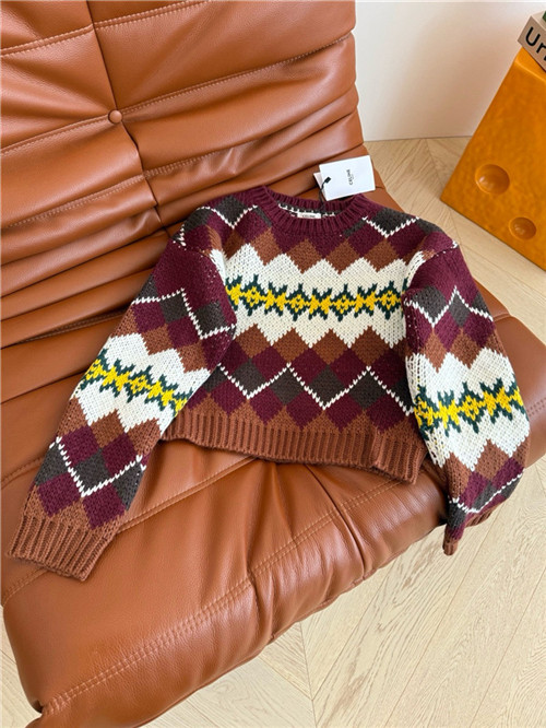 셀린느 긴팔 니트 C82709 2025/신상