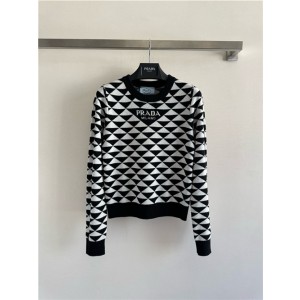 프라다 긴팔 니트 P62308 2025/신상