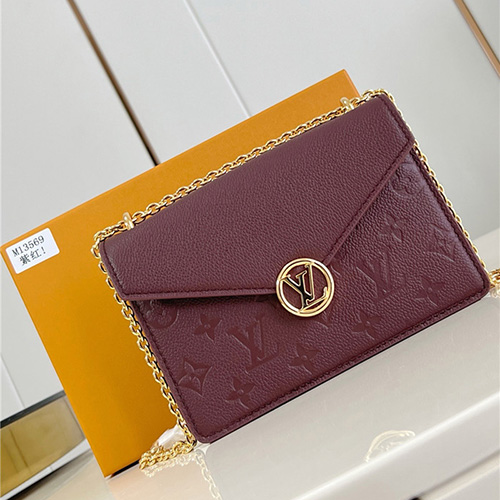 루이비통 온 체인 크로스백 M13569 2025/신상