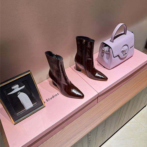펜디 여성용 부츠 (굽높이10CM) F24233-1 2025/신상