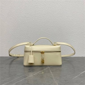 로로피아나 엑스트라 백  LP23 2025/신상