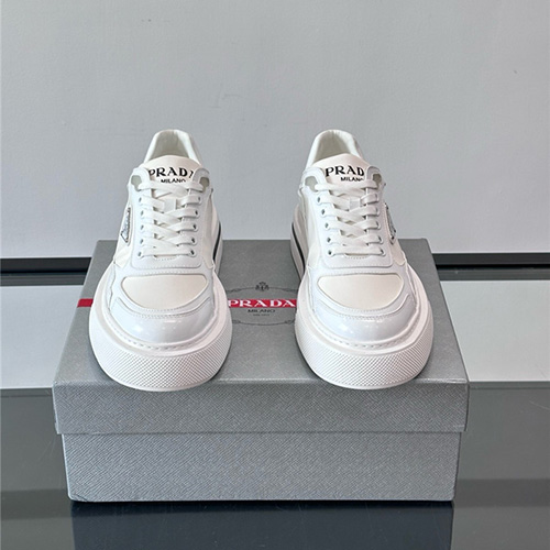 프라다 남성용 스니커즈 P20969-1 2025/신상