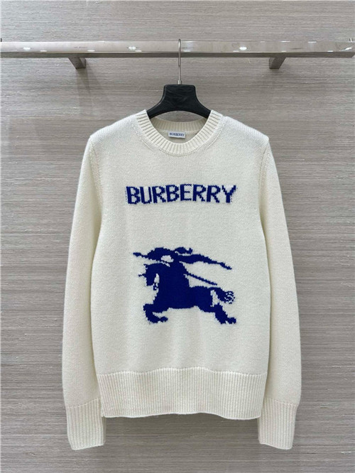 버버리 긴팔 니트 B42702 2025/신상