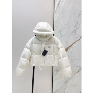 프라다 후드 패딩 자켓 (충전재-거위털) P85608 2025/신상