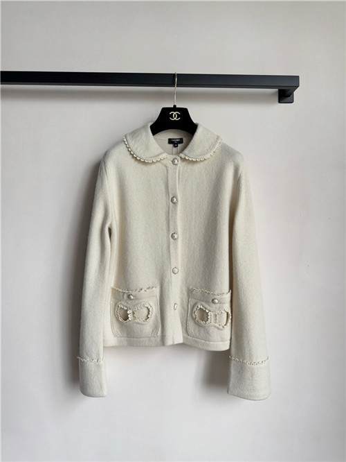 샤넬 캐시미어 긴팔 가디건 C64704 2025/신상