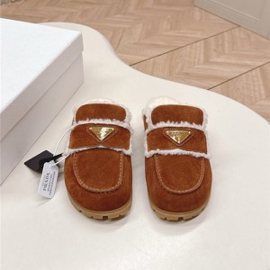 프라다 여성용 슬리퍼 P88086 2025/신상